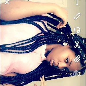 Meet your Posher, Amari